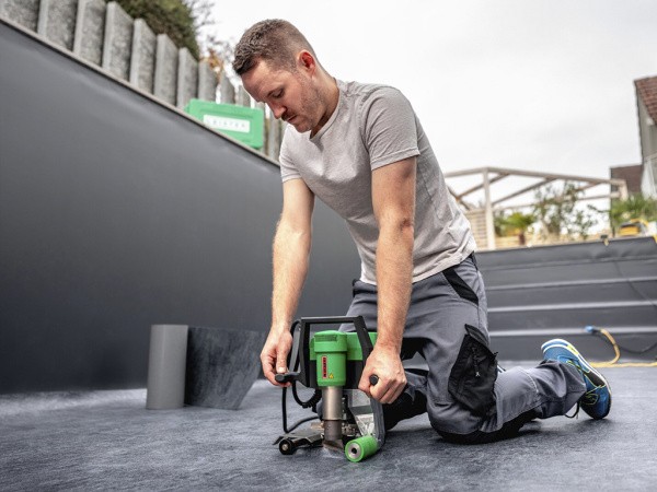 Сварочный полуавтомат UNIDRIVE 505 для сварки бассейнов, применение